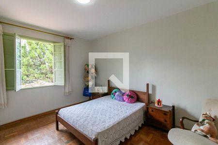 Casa à venda com 300m², 4 quartos e 2 vagasQuarto 2