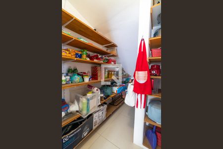 Casa à venda com 250m², 4 quartos e 3 vagasDespensa