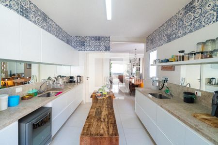 Casa à venda com 250m², 4 quartos e 3 vagasCozinha