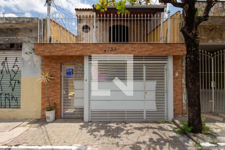 Casa para alugar com 58m², 1 quarto e sem vaga Casa para alugar com 58m², 1 quarto e sem vagaFachada