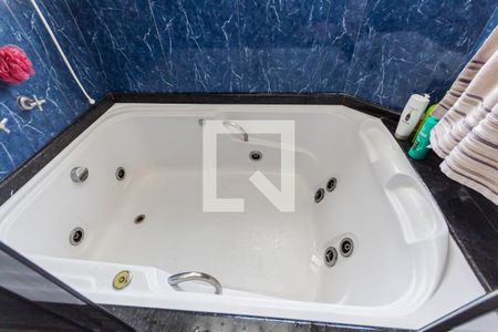 Casa para alugar com 195m², 3 quartos e 4 vagasBanheira