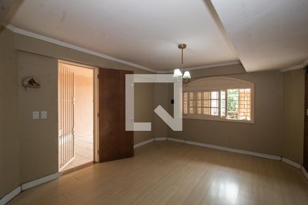 Casa à venda com 450m², 6 quartos e 5 vagas Casa à venda com 450m², 6 quartos e 5 vagasEdícula - Sala