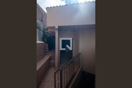 Casa à venda com 450m², 6 quartos e 5 vagas Casa à venda com 450m², 6 quartos e 5 vagasFachada