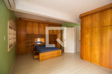 Suite de casa à venda com 6 quartos, 450m² em Vila Nova, Porto Alegre