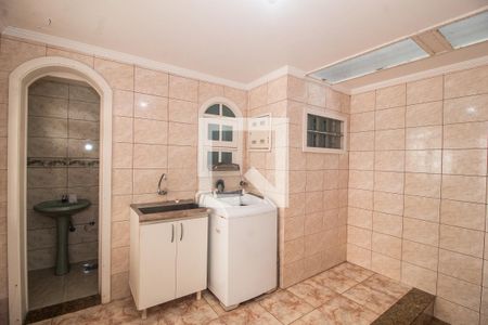 Casa à venda com 450m², 6 quartos e 5 vagas Casa à venda com 450m², 6 quartos e 5 vagasÁrea de Serviço