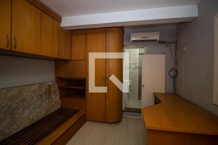 Casa à venda com 450m², 6 quartos e 5 vagas Casa à venda com 450m², 6 quartos e 5 vagasSuite