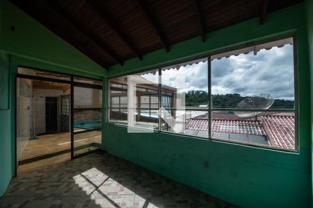 Casa à venda com 450m², 6 quartos e 5 vagas Casa à venda com 450m², 6 quartos e 5 vagasÁrea comum