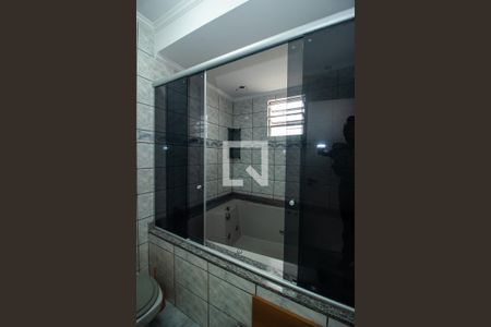 Casa à venda com 450m², 6 quartos e 5 vagas Casa à venda com 450m², 6 quartos e 5 vagasBanheiro da Suite