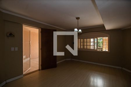 Casa à venda com 450m², 6 quartos e 5 vagas Casa à venda com 450m², 6 quartos e 5 vagasEdícula - Sala