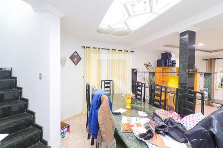 Sala de Jantar de casa à venda com 4 quartos, 250m² em Vila Carmosina, São Paulo