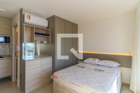Sala/Quarto de kitnet/studio à venda com 1 quarto, 24m² em Campo Belo, São Paulo