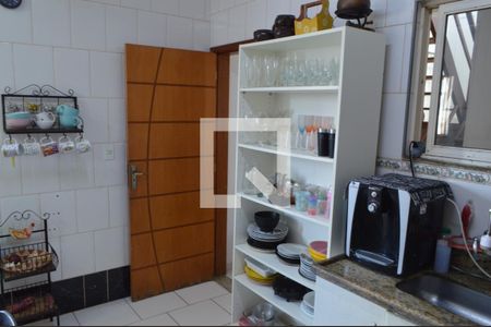 Casa de condomínio para alugar com 600m², 5 quartos e 2 vagasCozinha