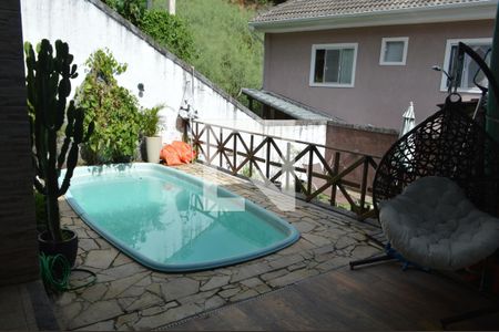 Casa de condomínio para alugar com 600m², 5 quartos e 2 vagasPiscina