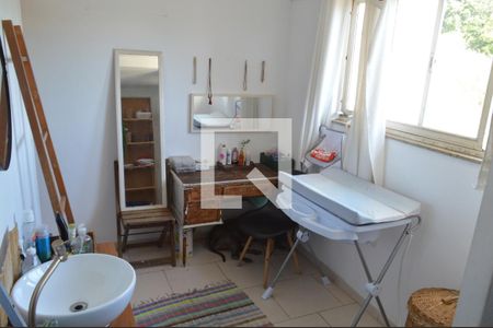 Casa de condomínio para alugar com 600m², 5 quartos e 2 vagasBanheiro da Suíte 1