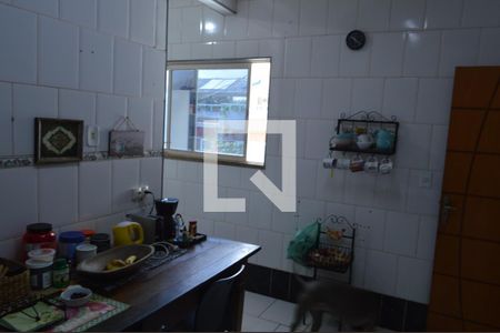 Casa de condomínio para alugar com 600m², 5 quartos e 2 vagasCozinha