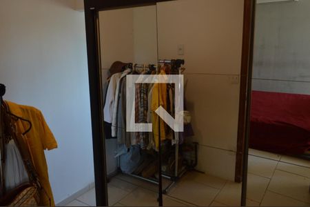 Casa de condomínio para alugar com 600m², 5 quartos e 2 vagasCloset da suíte 1