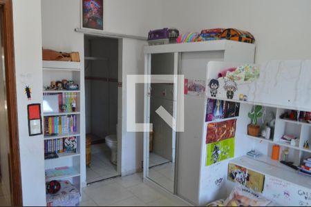 Casa de condomínio para alugar com 600m², 5 quartos e 2 vagasSuíte 3