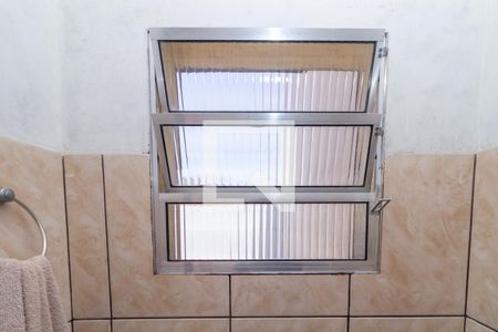 Casa à venda com 120m², 3 quartos e 1 vagaBanheiro 2