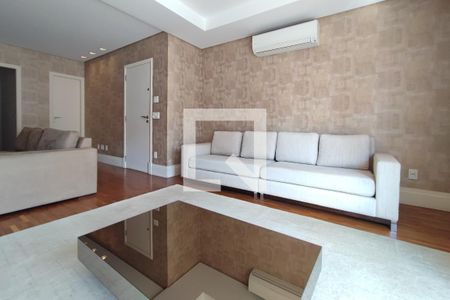 Sala de Estar de apartamento à venda com 2 quartos, 151m² em Cambuí, Campinas