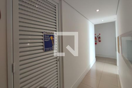 Apartamento à venda com 151m², 2 quartos e 3 vagasPLACA INSTALADA NO HALL DE ENTRADA