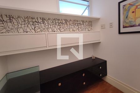 Apartamento à venda com 151m², 2 quartos e 3 vagasEscritório