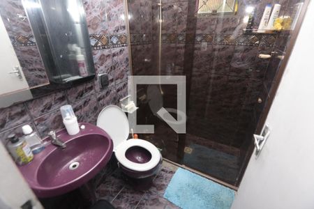 Banheiro de casa à venda com 2 quartos, 83m² em Diamante, Belo Horizonte