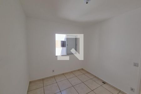 Dormitório 01 de apartamento para alugar com 2 quartos, 43m² em Campos Elísios, Ribeirão Preto