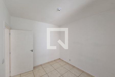 Dormitório 01 de apartamento para alugar com 2 quartos, 43m² em Campos Elísios, Ribeirão Preto