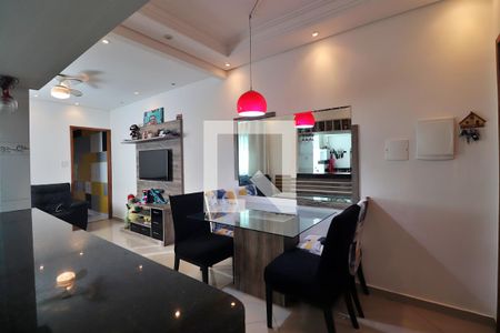 Sala de apartamento à venda com 2 quartos, 76m² em Vila Metalúrgica, Santo André