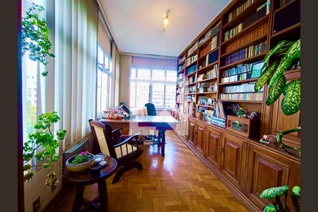 Apartamento à venda com 239m², 4 quartos e 1 vagaEscritório 