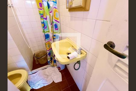 Apartamento à venda com 239m², 4 quartos e 1 vagaBanheiro serviço 