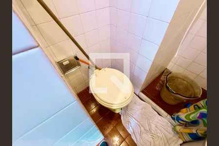 Apartamento à venda com 239m², 4 quartos e 1 vagaBanheiro serviço 