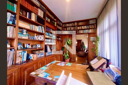 Apartamento à venda com 239m², 4 quartos e 1 vagaEscritório 