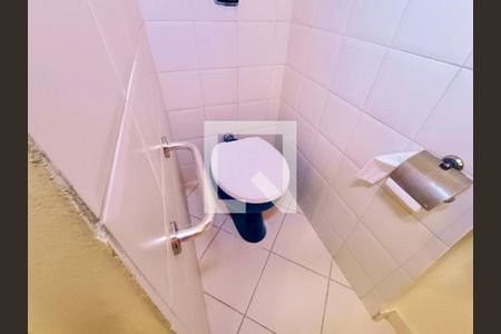 Apartamento à venda com 239m², 4 quartos e 1 vagaBanheiro social 