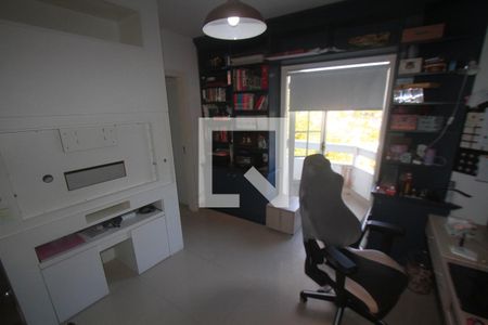 Casa de condomínio à venda com 250m², 3 quartos e 4 vagasEstúdio