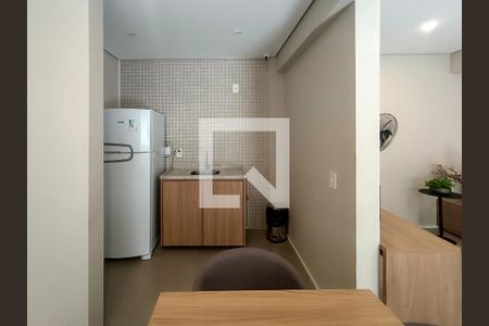 Apartamento para alugar com 30m², 1 quarto e sem vagaÁrea comum - Salão de festas