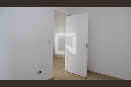 Quarto de kitnet/studio à venda com 1 quarto, 25m² em Quitaúna, Osasco