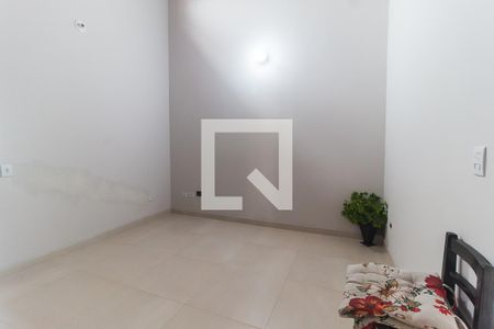 Casa para alugar com 250m², 3 quartos e 4 vagas Casa para alugar com 250m², 3 quartos e 4 vagasHall