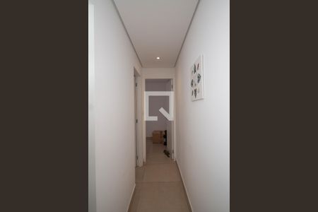 Corredor de casa de condomínio para alugar com 2 quartos, 35m² em Vila Palmeiras, São Paulo