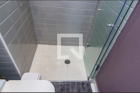 Apartamento para alugar com 51m², 1 quarto e 1 vaga Apartamento para alugar com 51m², 1 quarto e 1 vagaDetalhe do banheiro
