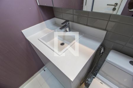 Apartamento para alugar com 51m², 1 quarto e 1 vaga Apartamento para alugar com 51m², 1 quarto e 1 vagaDetalhe do banheiro