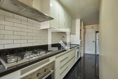 Apartamento à venda com 130m², 3 quartos e 2 vagasCozinha