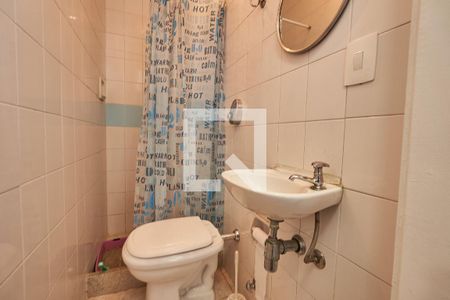 Apartamento à venda com 130m², 3 quartos e 2 vagasBanheiro de Serviço