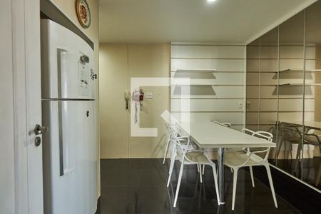 Apartamento à venda com 130m², 3 quartos e 2 vagasCozinha