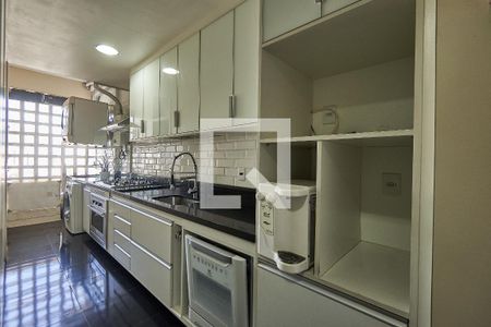 Apartamento à venda com 130m², 3 quartos e 2 vagasCozinha