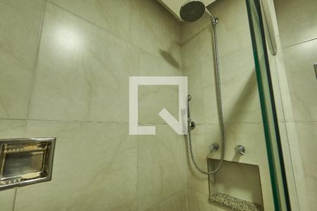 Apartamento à venda com 130m², 3 quartos e 2 vagasBanheiro Social