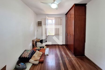 Quarto 2 de casa à venda com 3 quartos, 240m² em Piratininga, Niterói