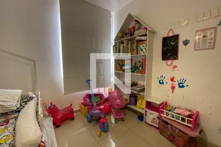 Apartamento à venda com 95m², 3 quartos e 1 vagaQuarto 2