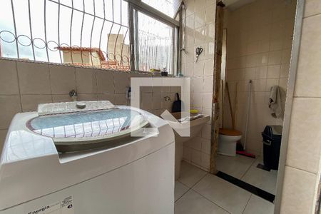 Apartamento à venda com 95m², 3 quartos e 1 vagaÁrea de Serviço