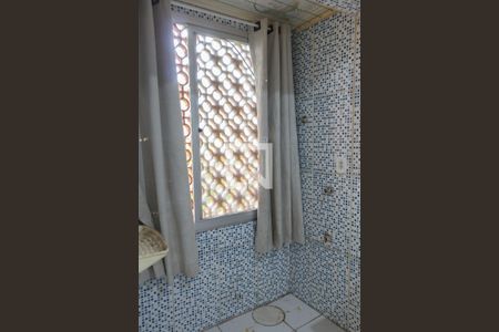 Apartamento à venda com 78m², 2 quartos e 1 vagaCozinha e Área de Serviço